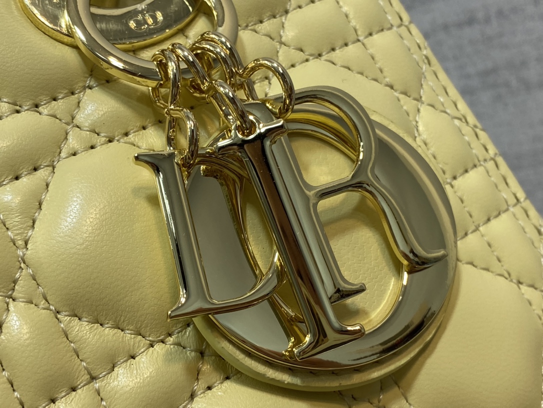 Medium Lady Dior Bag Light Yellow Cannage Lambskin